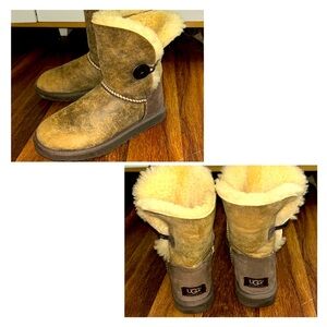 🐑 UGG Sheepskin Bailey Button Ombré Bomber Short Boots 7🐑